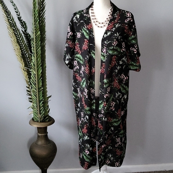 Cherry on Top Other - Cherry on Top tropical print short sleeve kimono/duster